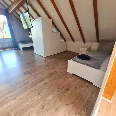 Bookandstay24 Rhein Main Gebiet, Frankfurt, Darmstadt, Aschaffenburg * Бабенхаузен